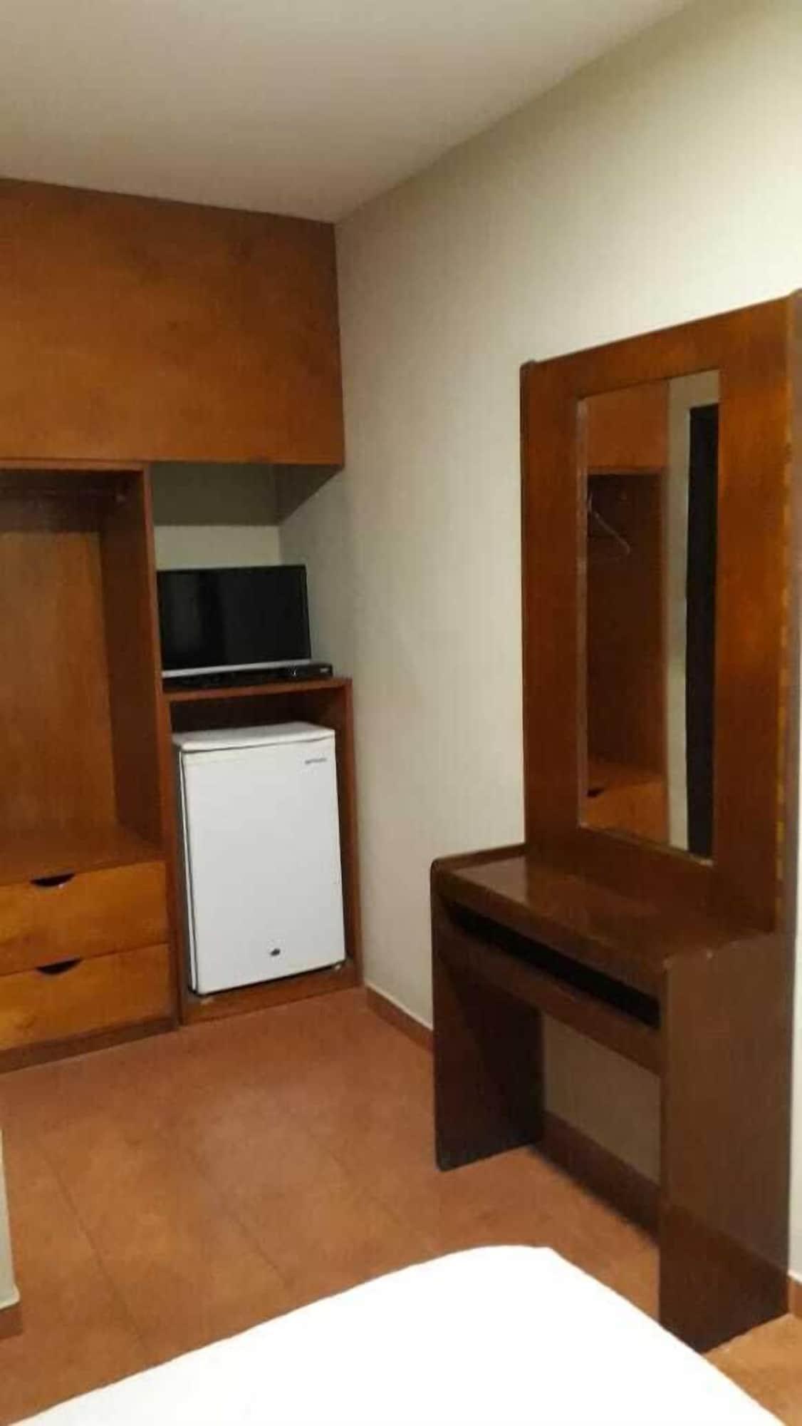אסונסיון Residencia Leones De Castilla מראה חיצוני תמונה