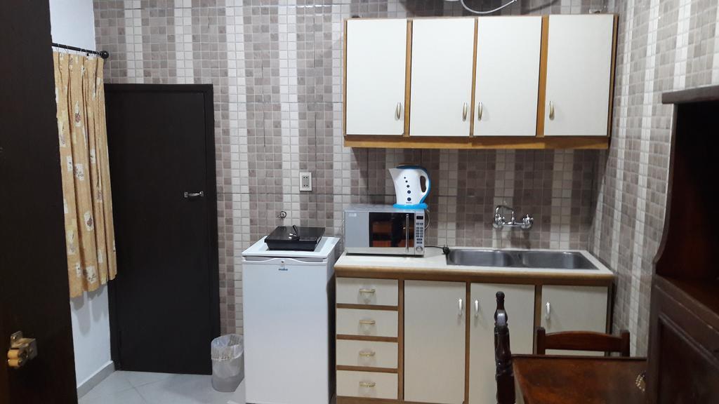 אסונסיון Residencia Leones De Castilla מראה חיצוני תמונה