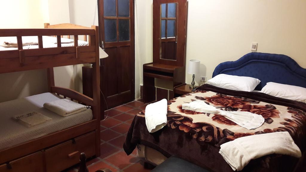 אסונסיון Residencia Leones De Castilla מראה חיצוני תמונה