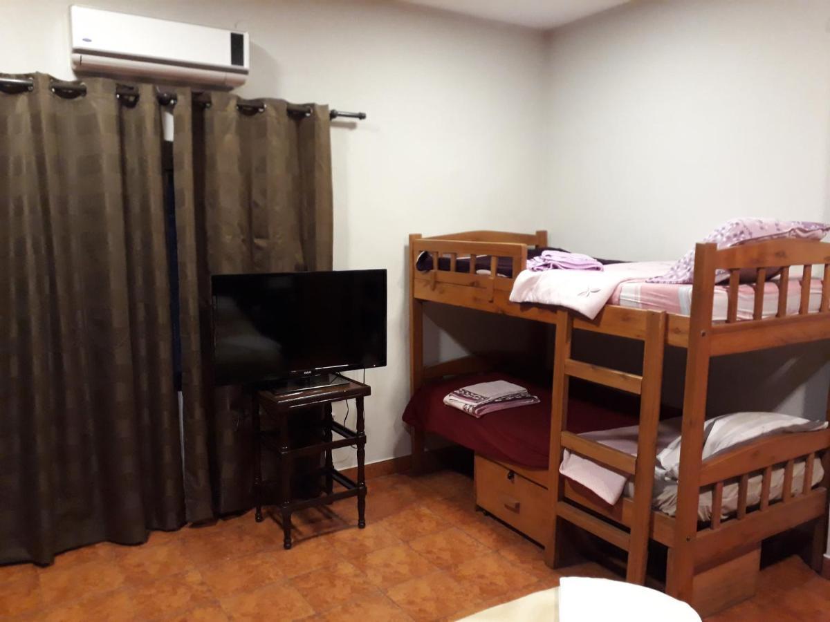 אסונסיון Residencia Leones De Castilla מראה חיצוני תמונה